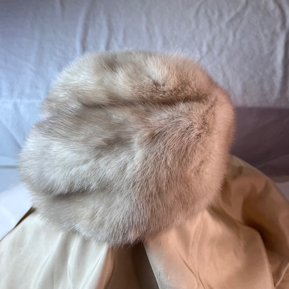 Vintage Real Mink Fur Pillbox Hat Champagne Blonde Winter Glamour Womens - Picture 1 of 4